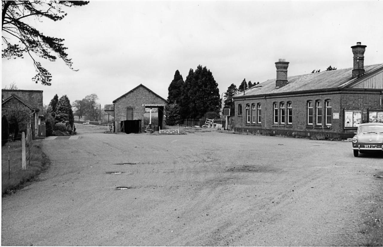 The Booking Office, Stoke Edith Station Hereford Kültér fotó